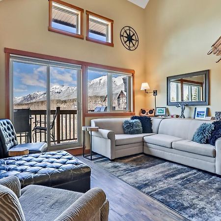 Апартаменты Spectacular Mountain View Corner Unit Pool Hot Tub Park Pass Канмор Экстерьер фото